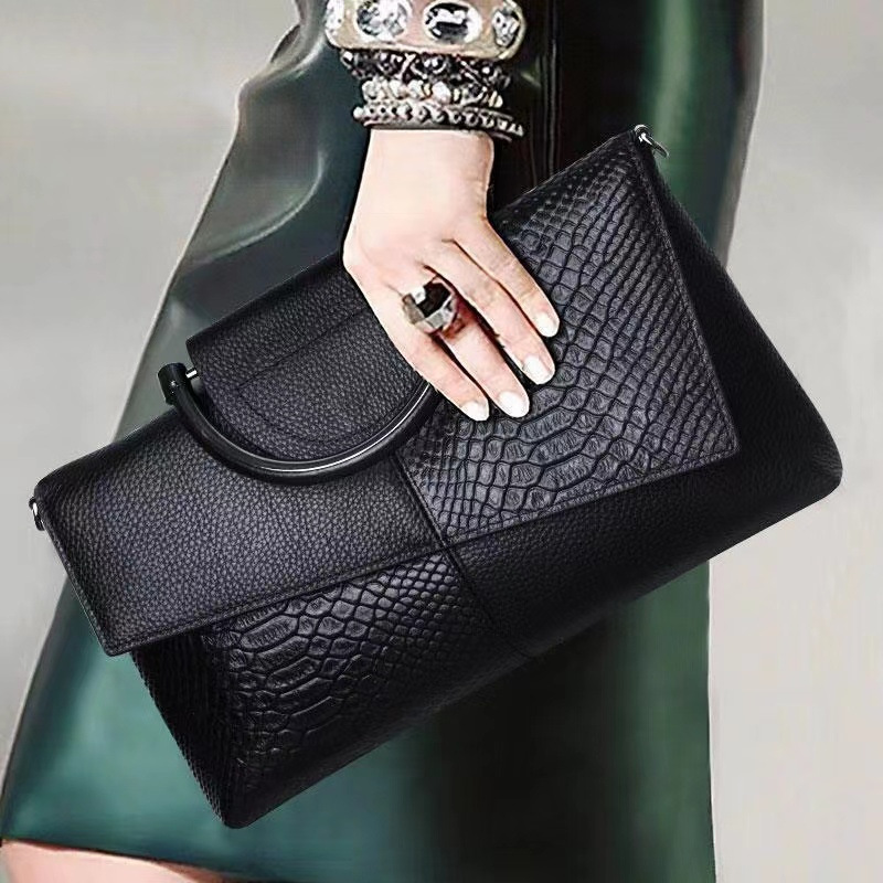 Luxury Bags News - กระเป๋าคลัทช์สไตล์ยุโรปและอเมริกา ดีไซน์ใหม่ที่โดดเด่น พร้อมความหรูหราแบบพรีเมียม กระเป๋าคลัทช์สำหรับราชินี