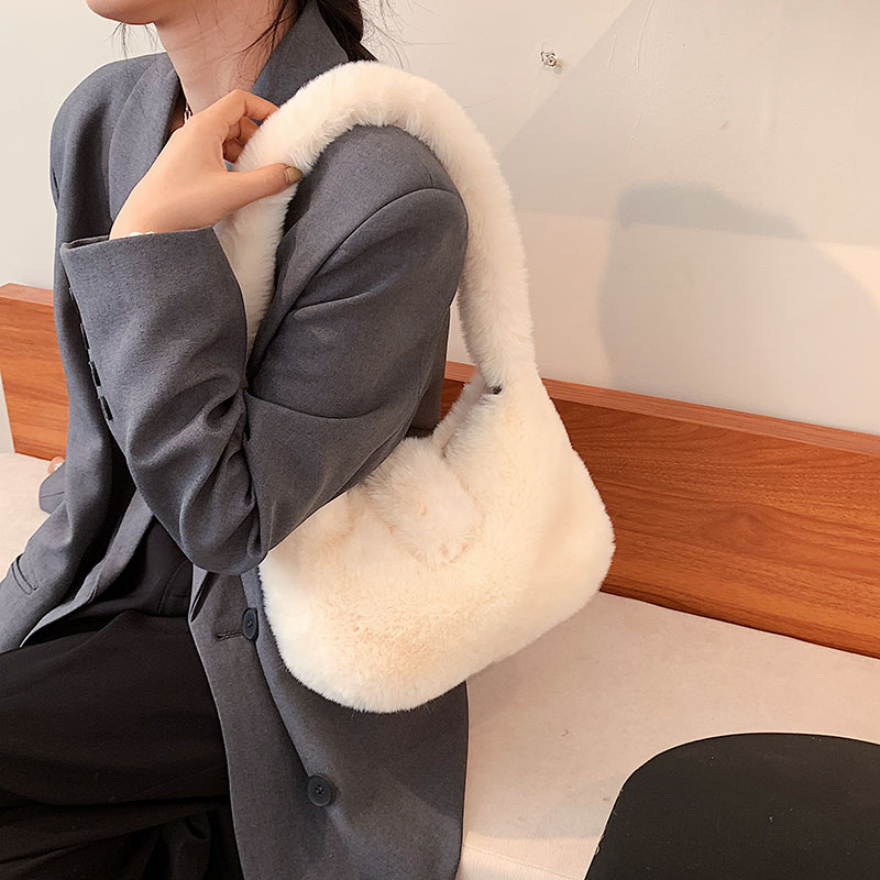 Luxury Bags News - Solid Plush กระเป๋าสตรีนุ่มกระเป๋าสำหรับสุภาพสตรี2021ฤดูหนาวใหม่ Furry Luxury Designer