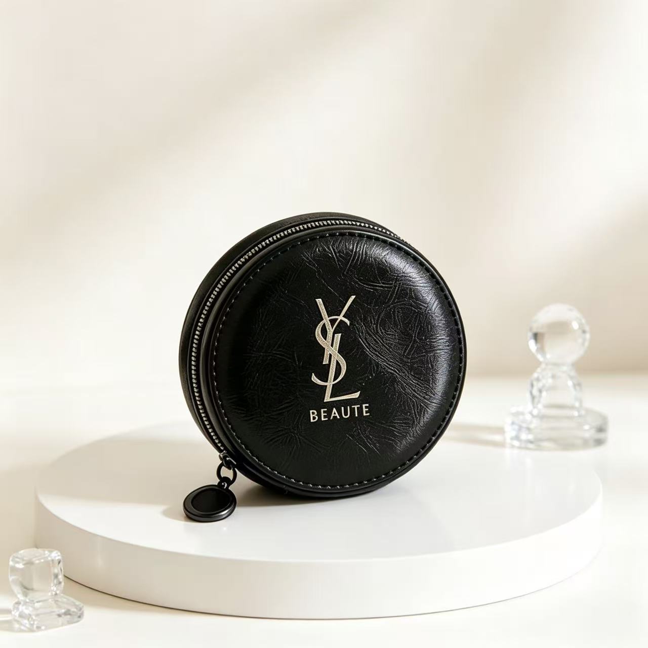 Luxury Designer Bags Ysl - กระเป๋าเก็บของขนาดเล็กพกพา YSL สีดำ สำหรับจัดเก็บของใช้ส่วนตัวระหว่างเดินทาง เหมาะสำหรับใส่หูฟัง กระเป๋าสตางค์