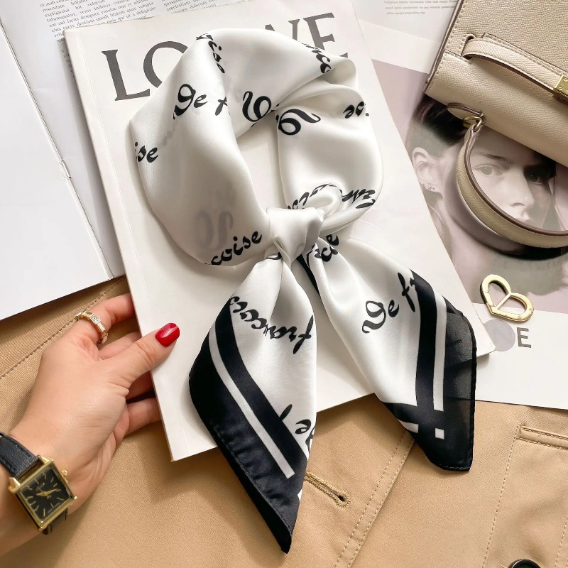 Luxury Bags Online - ผ้าพันคอไหมซาตินทรงสี่เหลี่ยมสำหรับผู้หญิง ลายดอกไม้หรูหรา ผ้าพันคอเนคเชอร์ชีฟเนื้อนุ่ม ใช้ได้หลากหลาย ใช้เป็นที่คาดผม ผูกกระเป๋า