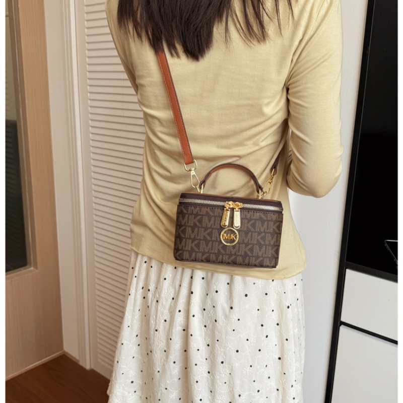 กระเป๋าโท้ทคุณภาพสูงสำหรับผู้ห - Chain Crossbody Quilted บทวิจารณ์และราคา