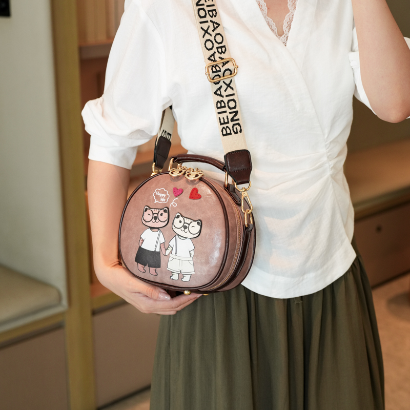 กระเป๋าทรงกลมสไตล์ใหม่สำหรับผู - Luxury Bags News บทวิจารณ์และราคา