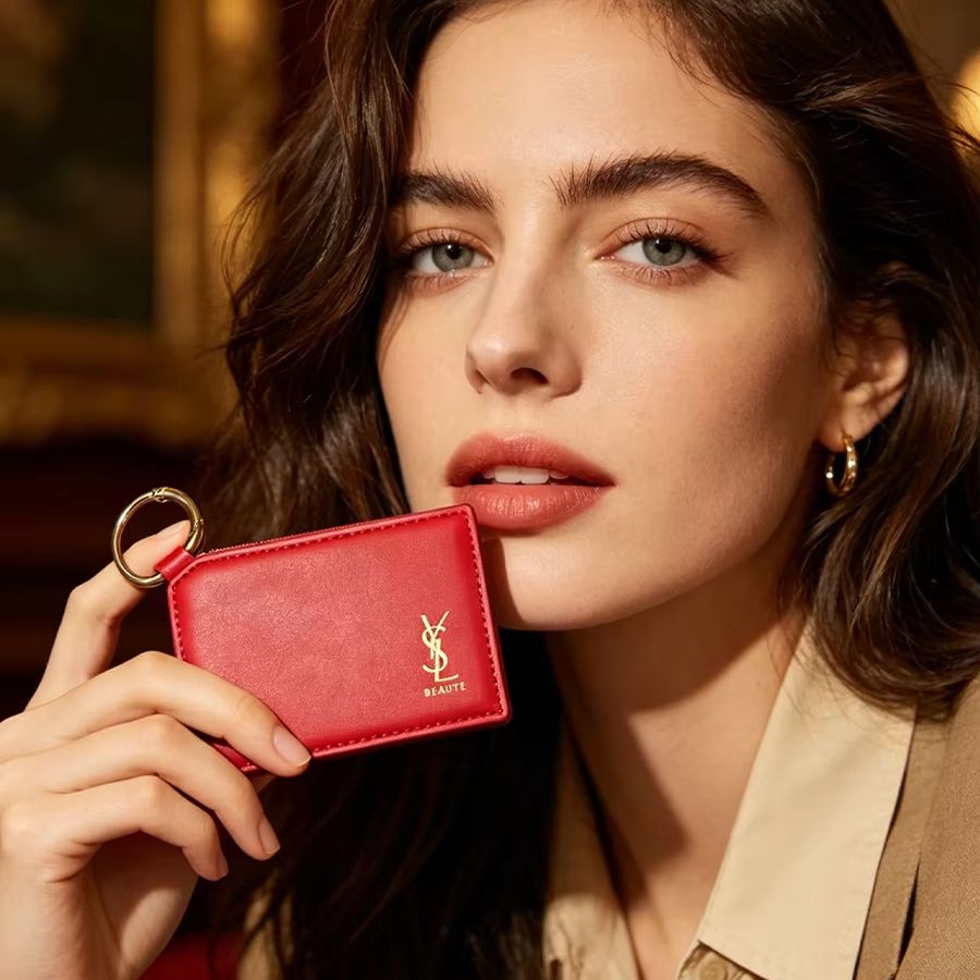 กระจกแต่งหน้าแบบพกพา YSL สีแดง - Luxury Designer Bags Ysl บทวิจารณ์และราคา